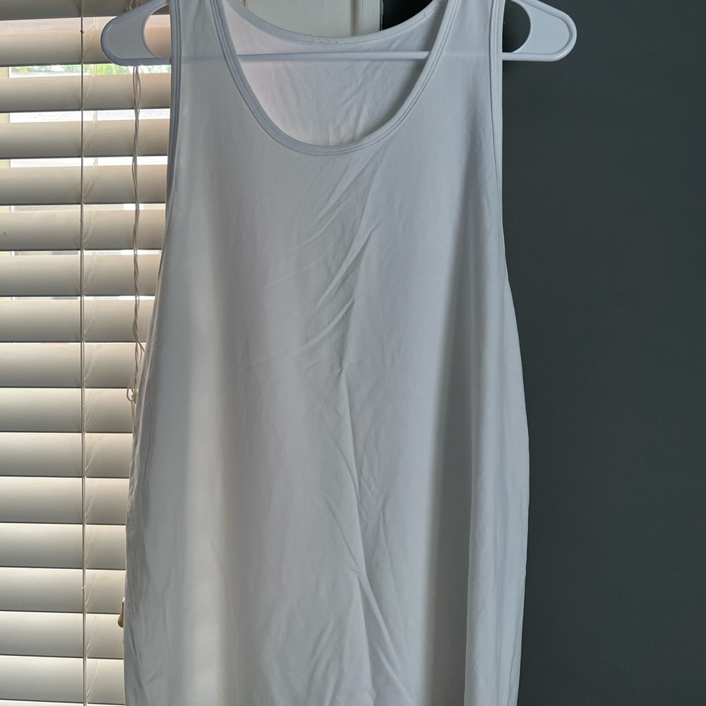 Lululemon Men’s Tanks (4) - Picture 3 of 8